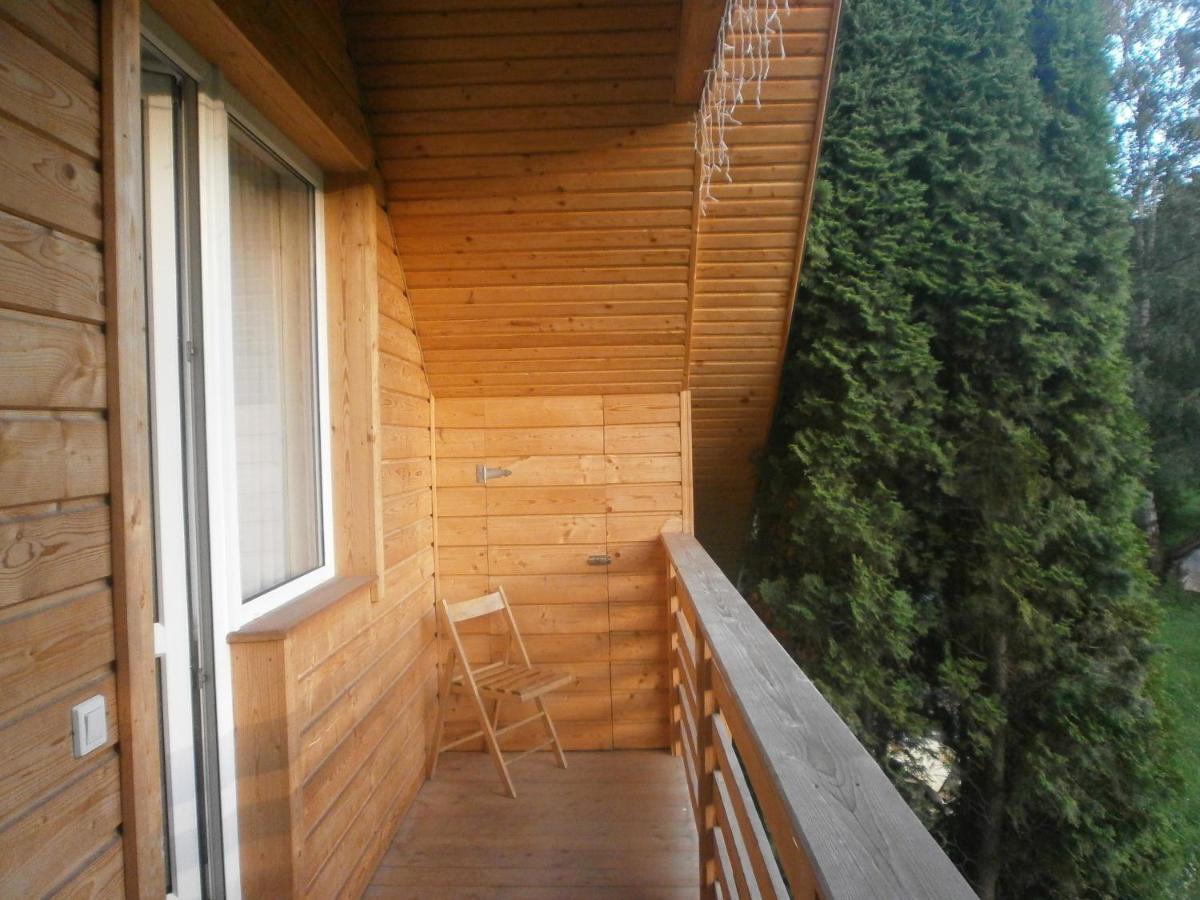 Pid Skeleyu Hotel Lazeshchyna Buitenkant foto